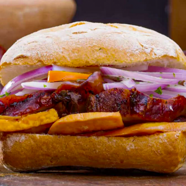 Pan con chicharrón